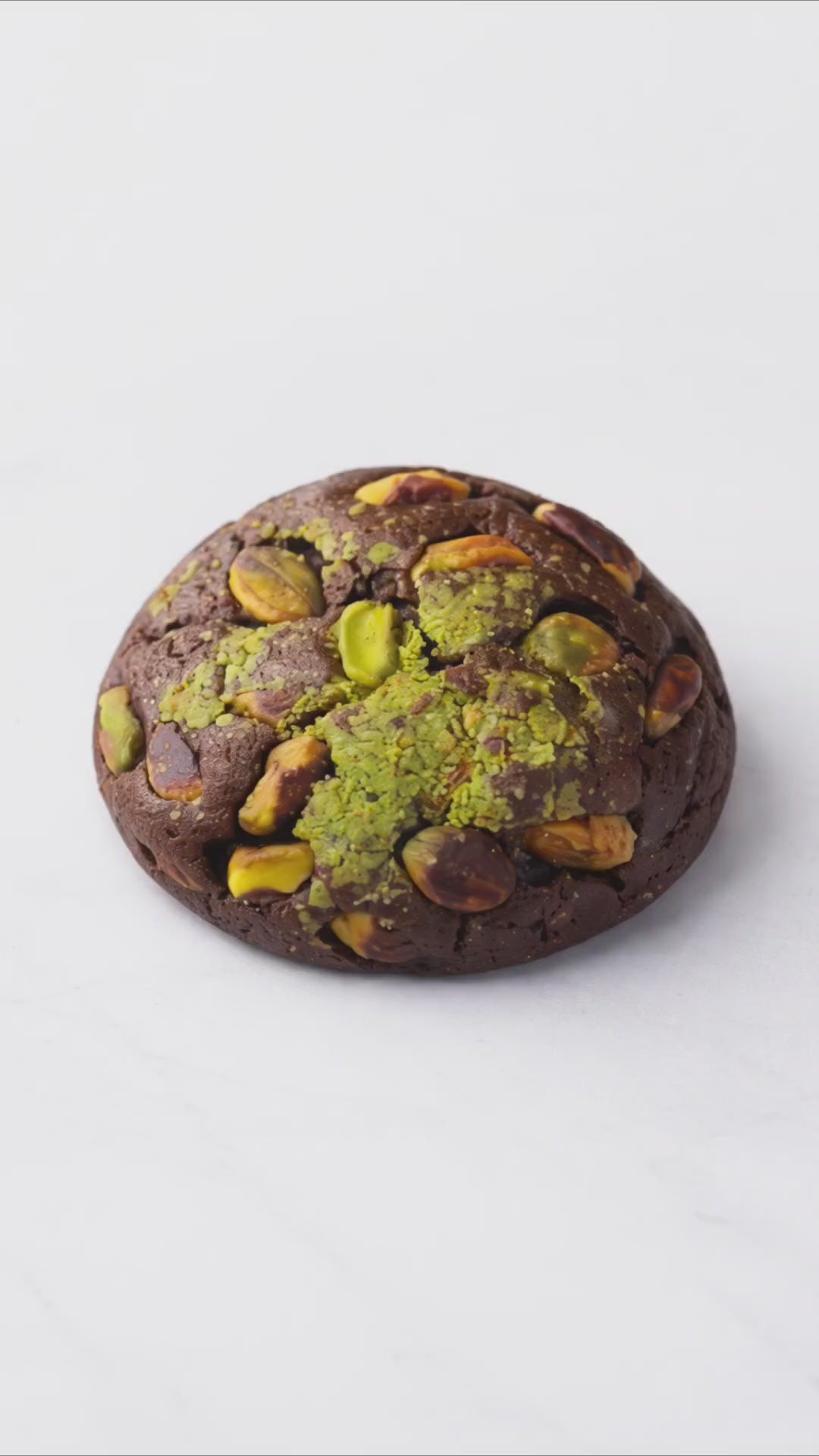 Dubai Chocolate Pistachio Kunafa Bomb (NYC Stuffed Cookie) 180g