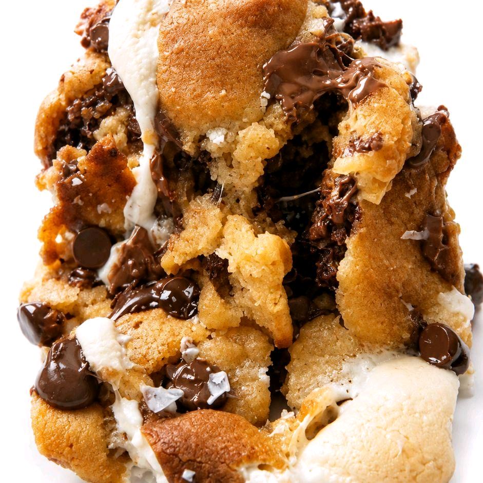 Campfire S'mores Scoopable Cookie Tin – 17cm