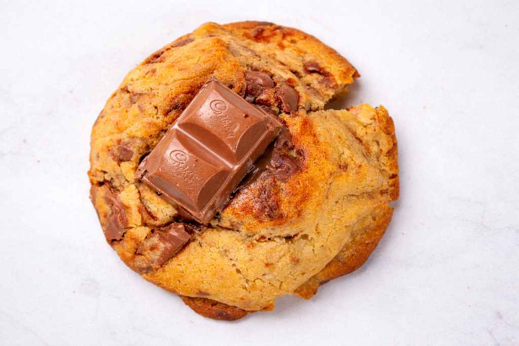 Cadbury Chunky Chocolate Cookie (110g) – NYC Style