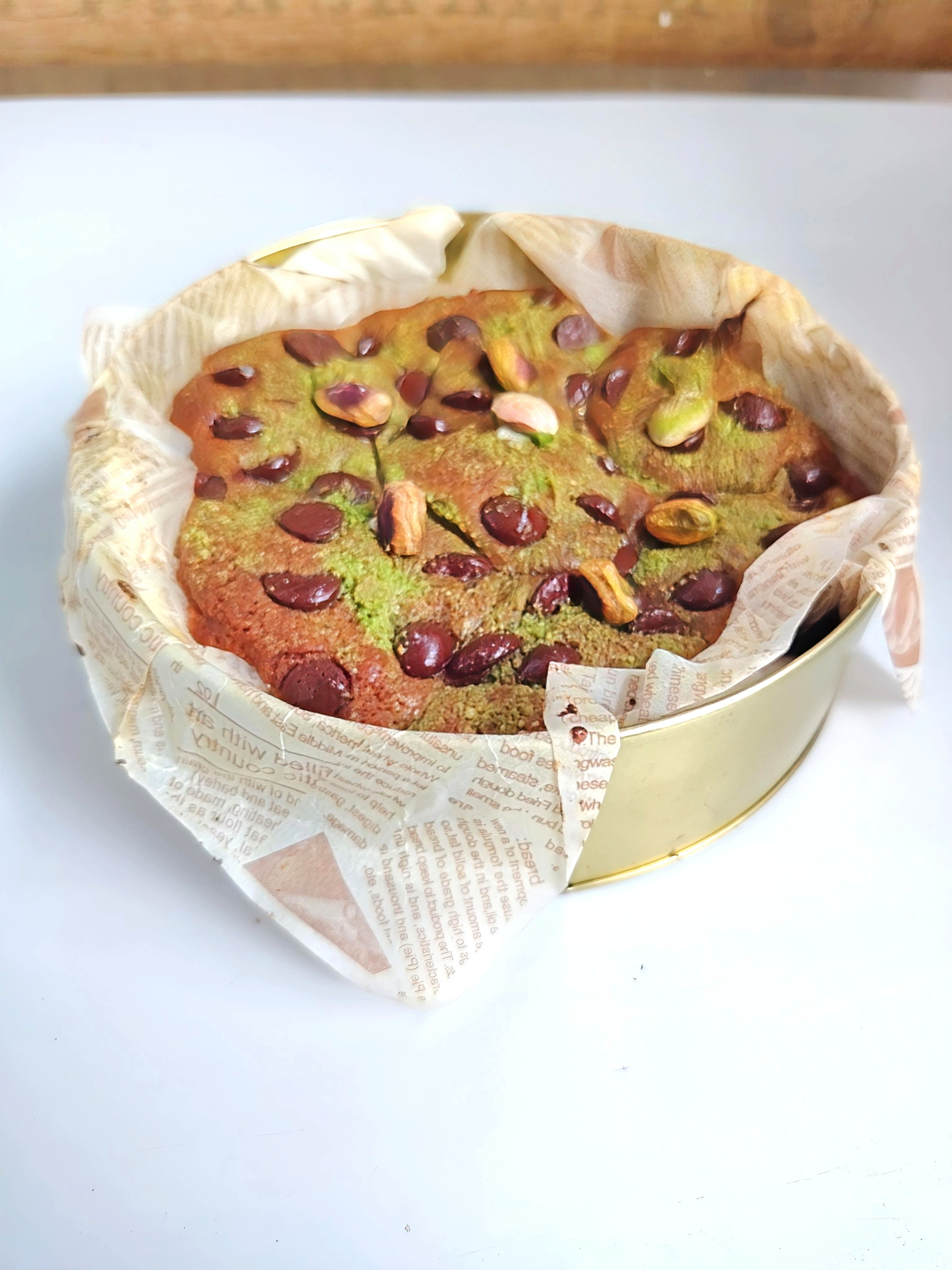 Dubai Cookie Tin (Molten Filled) – Kunafa Pistachio 💚🍫