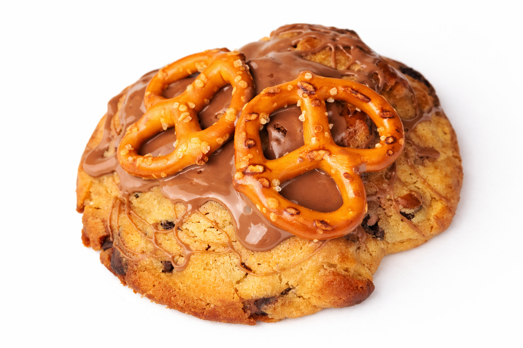 Jumbo Salted Pretzel Chocolate Chunk Cookie (180g)