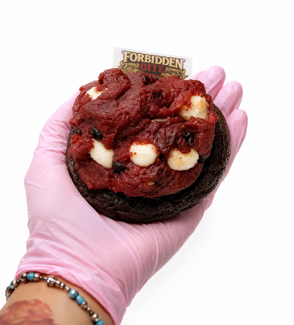 Red Velvet Blackout Jumbo Dome Cookie – 150g