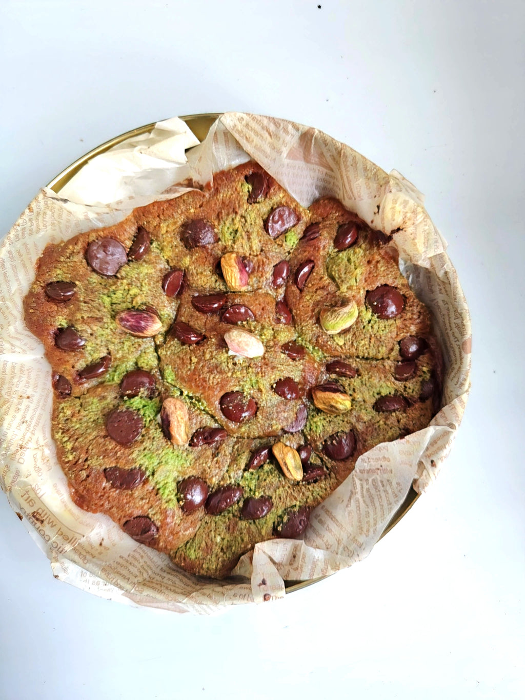 Dubai Cookie Tin (Molten Filled) – Kunafa Pistachio 💚🍫